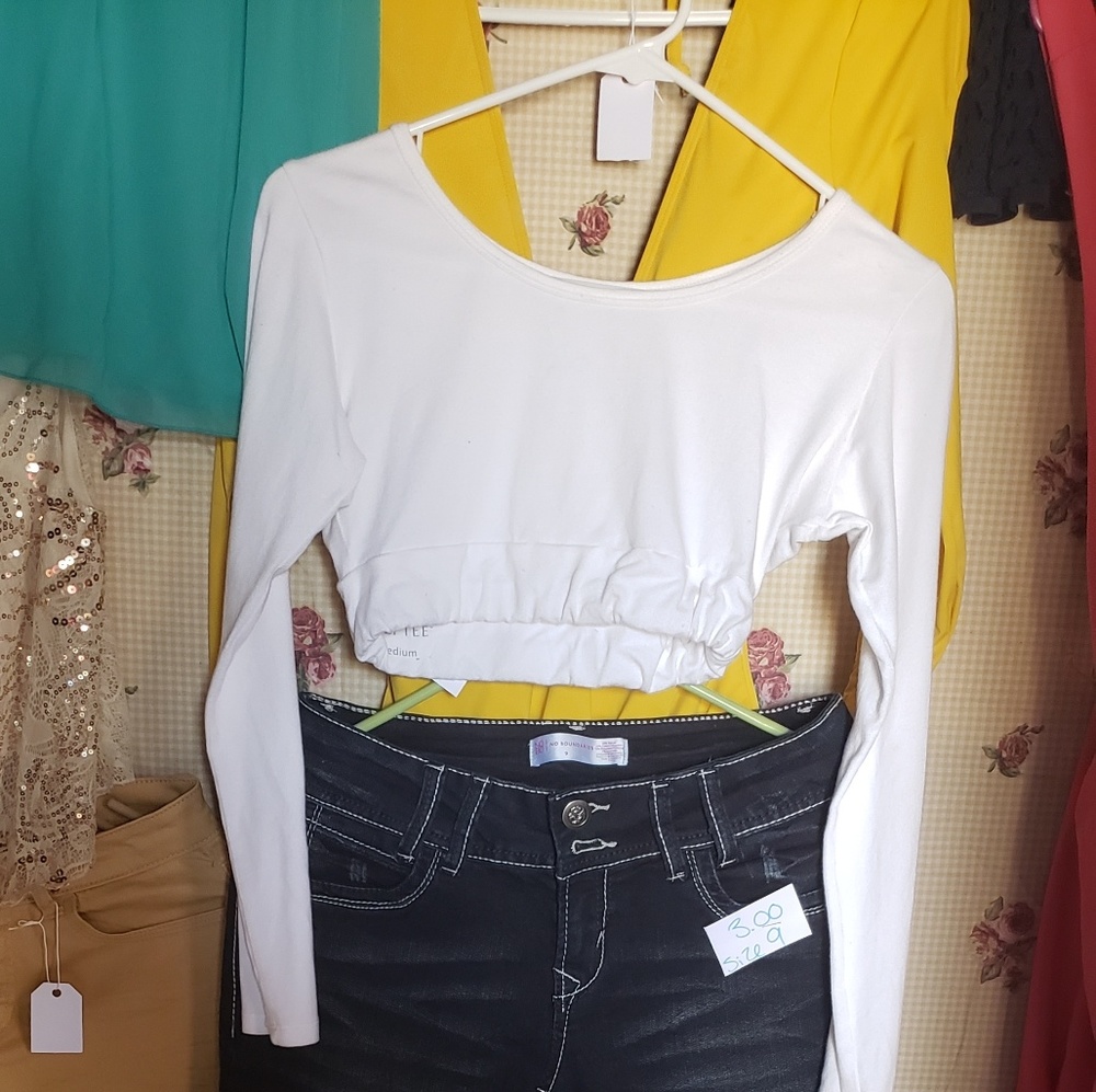 Clothes - Picture 3 of 3